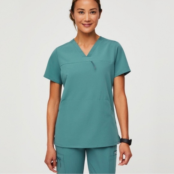 FIGS Hydrogreen Casma REMIX zip top Small - Picture 1 of 4